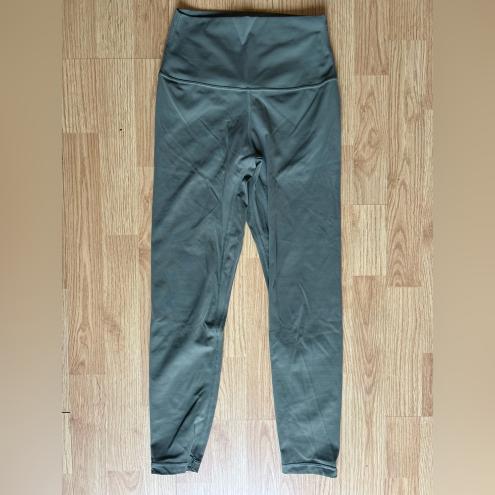 Born primitive green legging